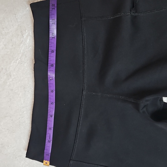 Nike Black Leggings. - Picture 11 of 11